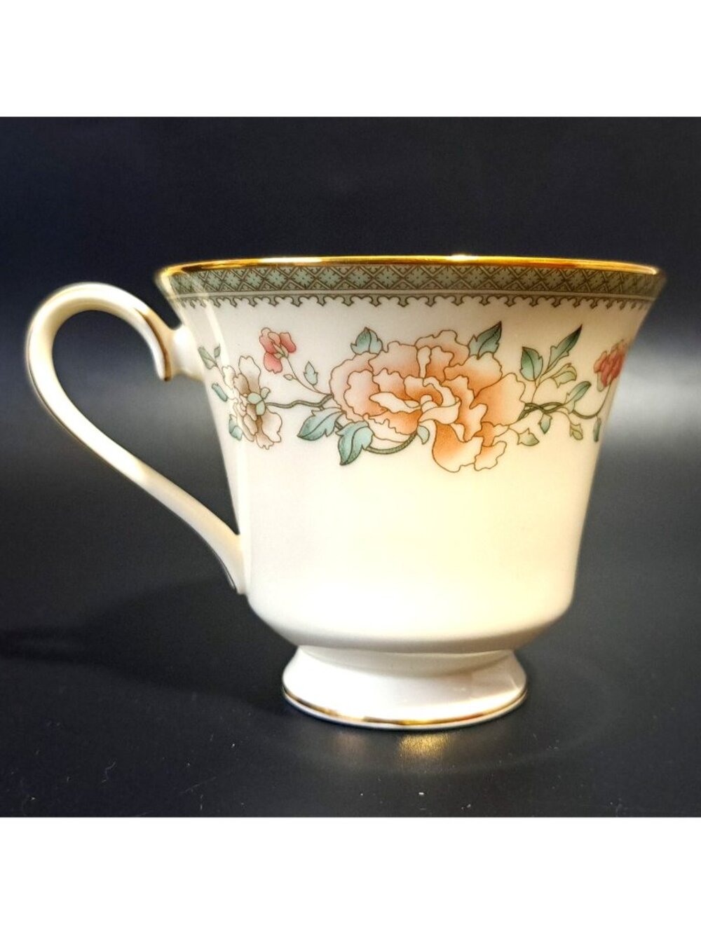 Minton Jasmine Fine Bone China Tea Cup With Floral Design